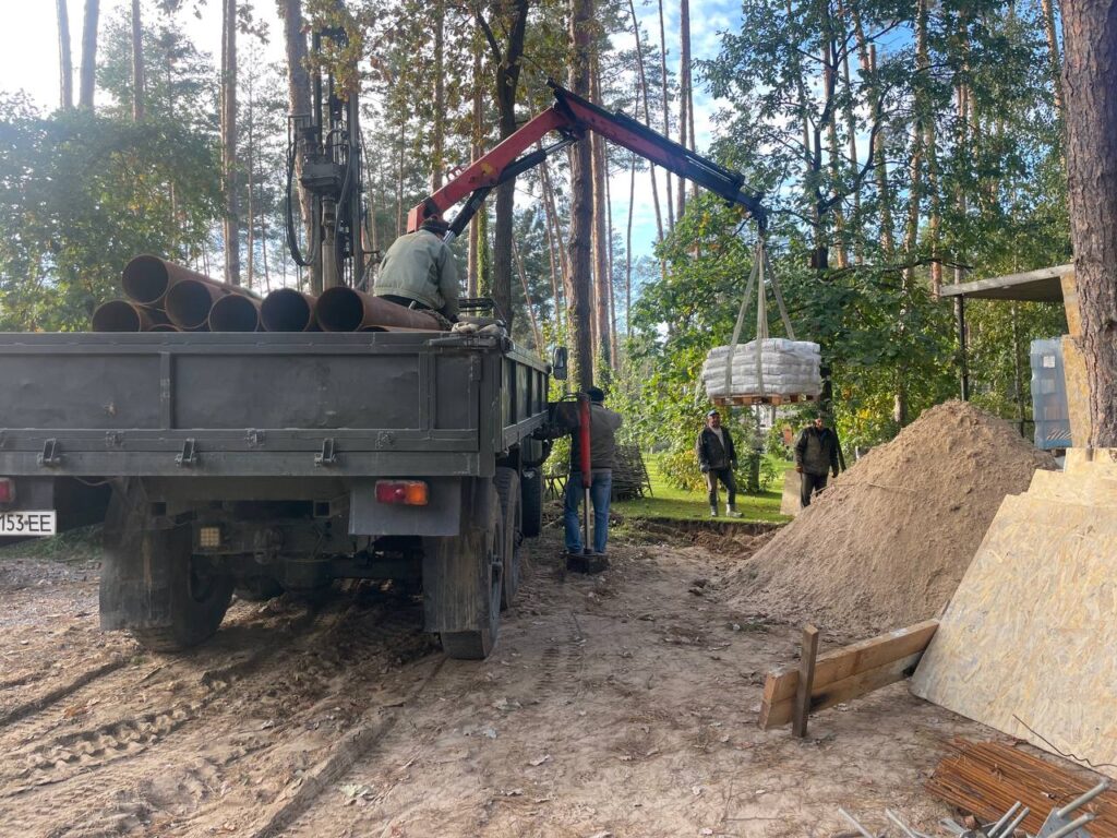 Завершення буріння свердловини, встановлення обсадних труб